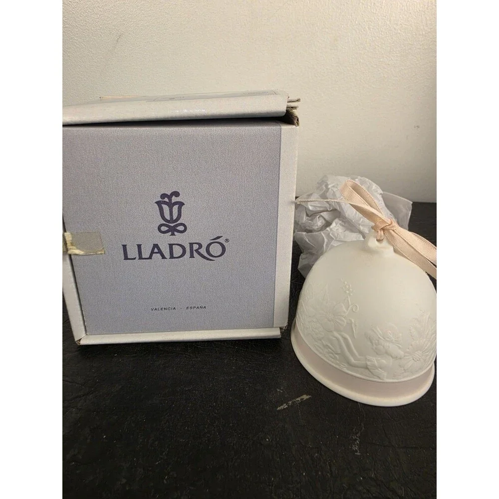 Lladro Figurine: 7613 Spring Bell (1991)